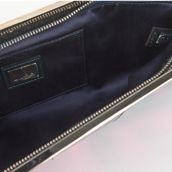 RARE Fendi Black and Fuchsia Logo Clutch - Picture 5 of 5